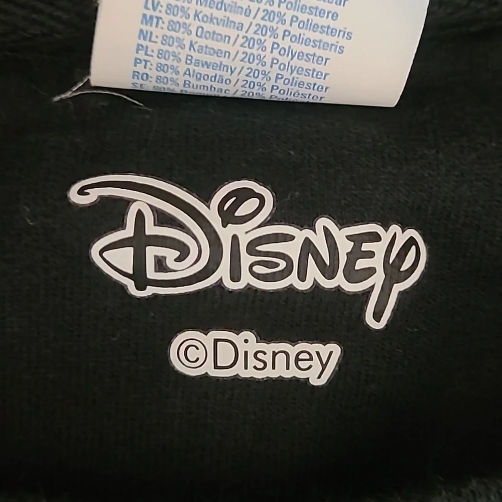 NWOT Disney Cruella Crewneck Black Red Print Ring Spun Sweater Womens Size 2XL - Picture 15 of 16